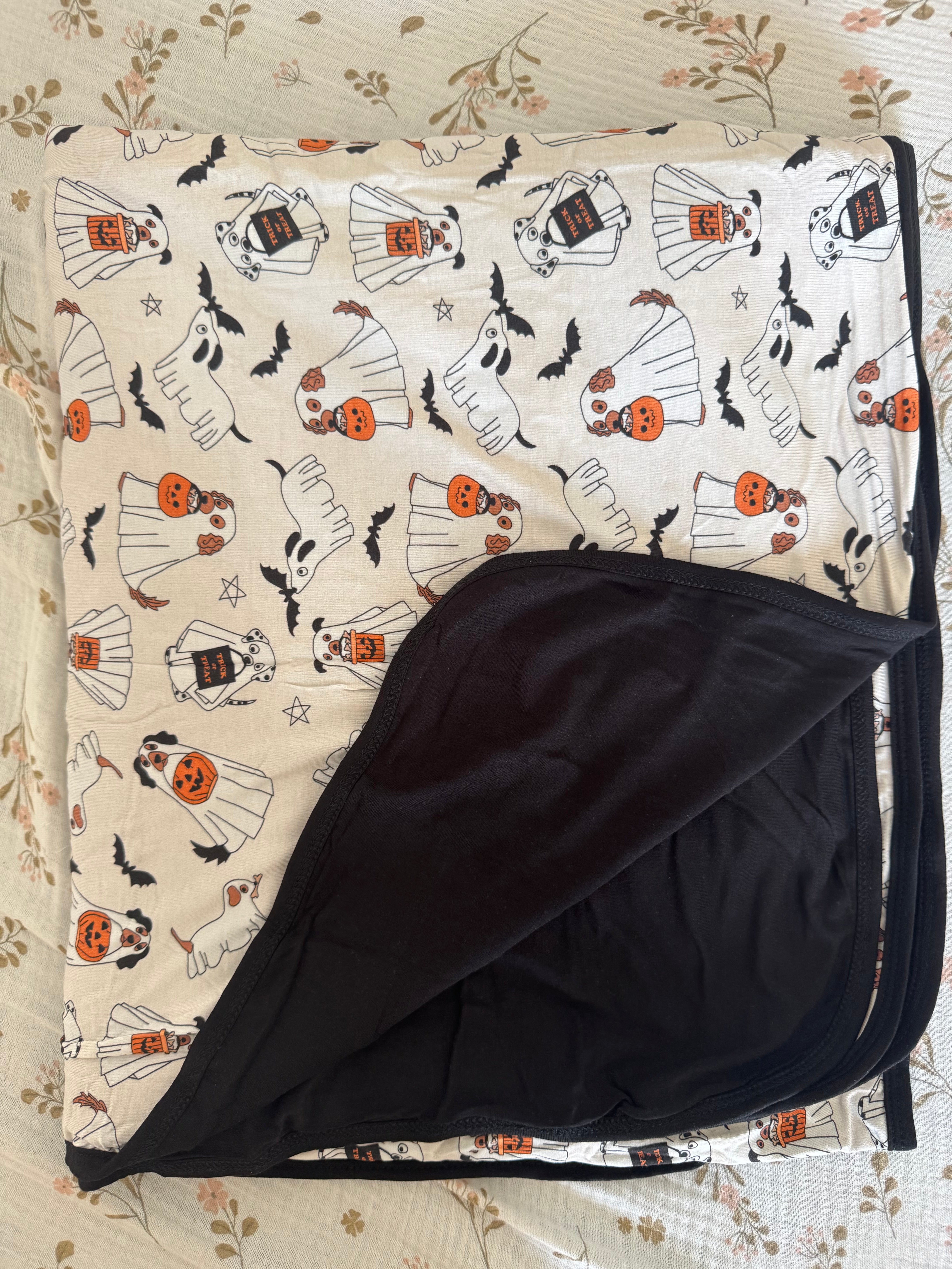 Howl-O-Ween Pups (Dream Blanket)