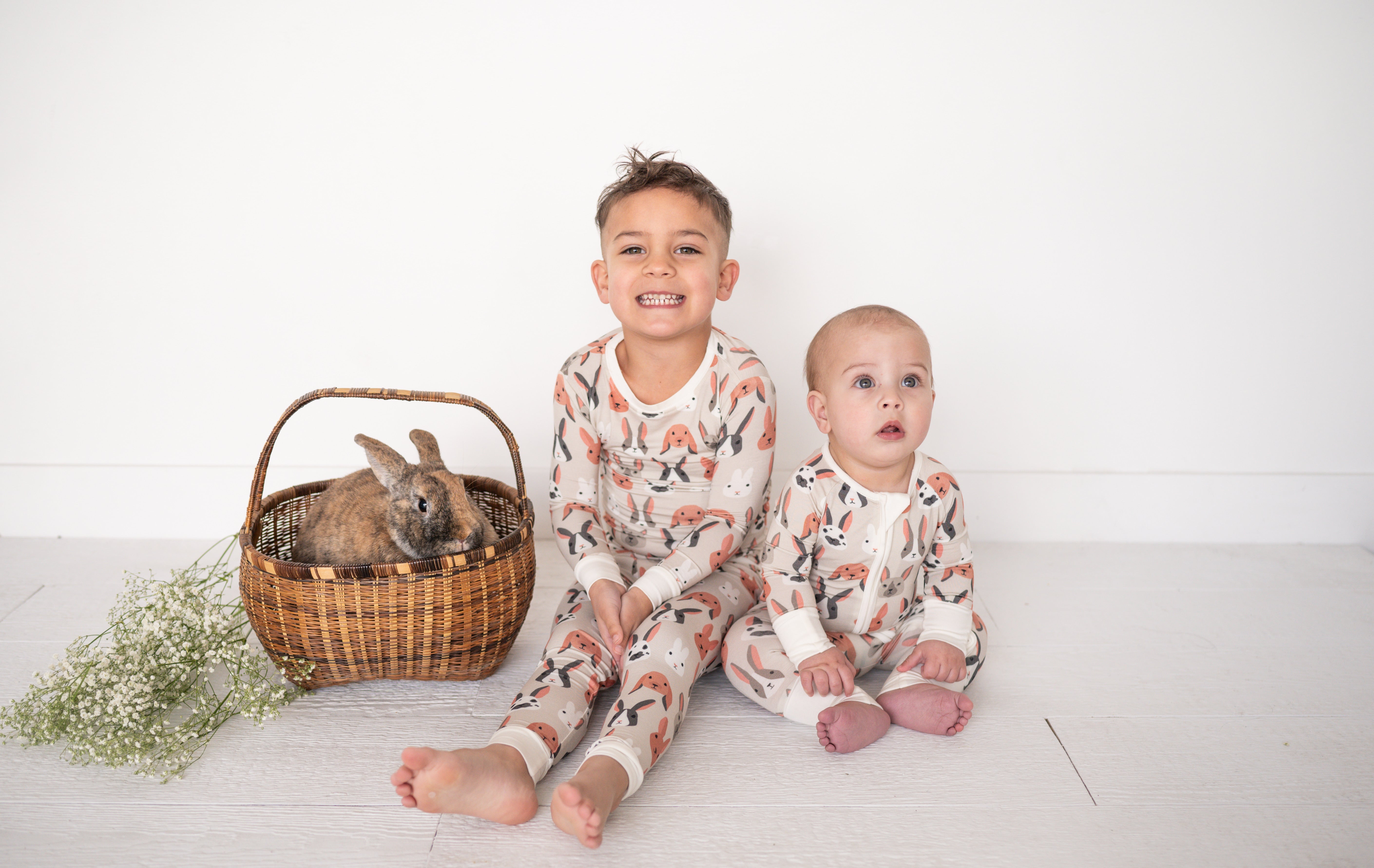 Bunny Crew (Convertible Zip Footies)