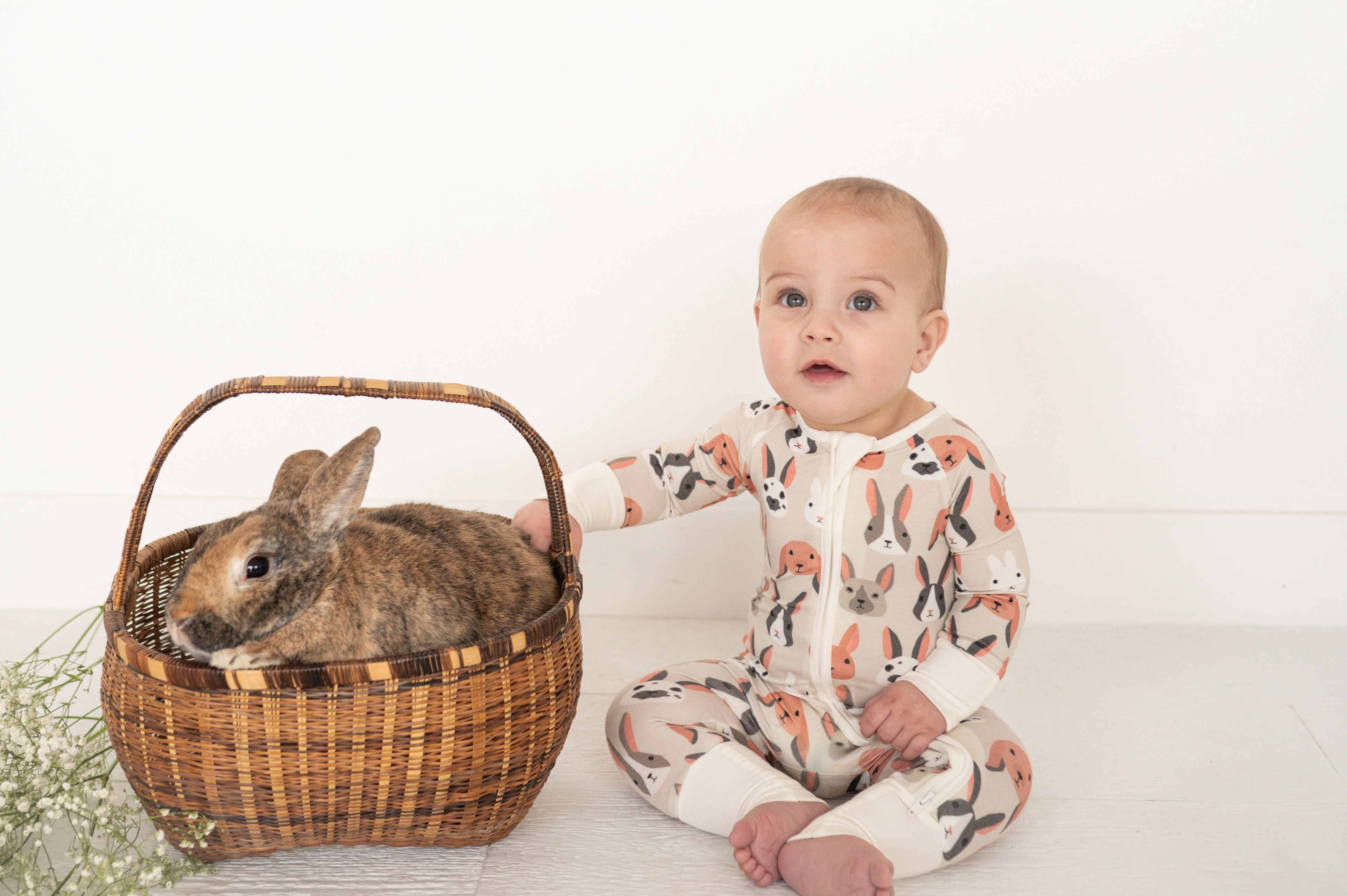 Bunny Crew (Convertible Zip Footies)